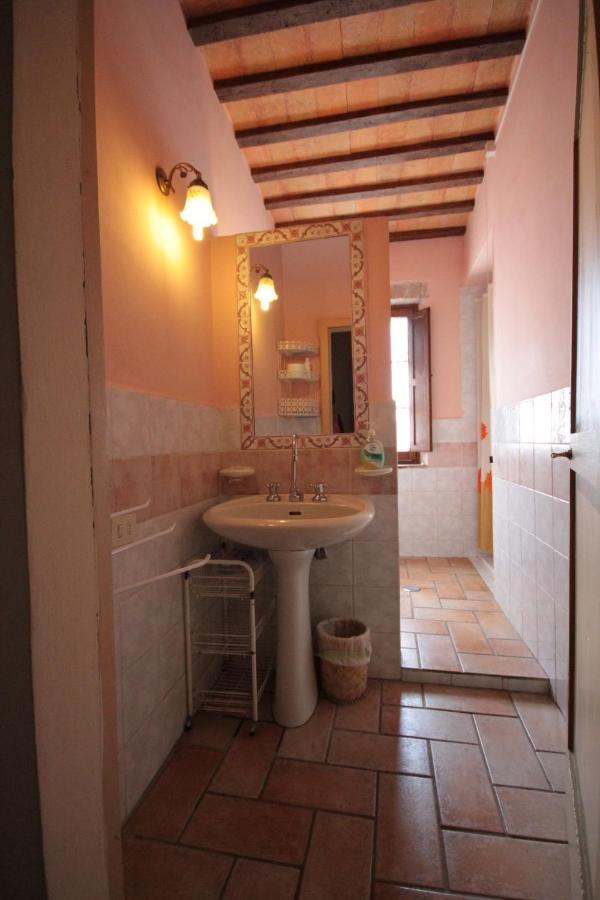 フォリーニョ Casa Castellinaゲストハウス エクステリア 写真
