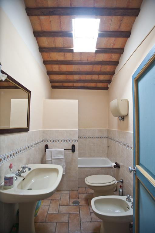 フォリーニョ Casa Castellinaゲストハウス 部屋 写真